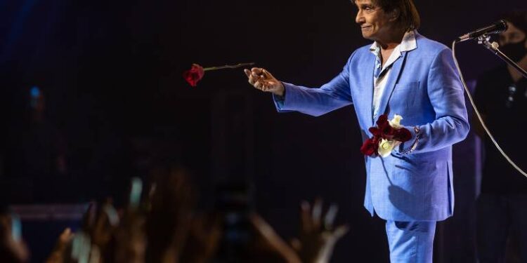 Após passagem de Lady Gaga, o “Rei” da música confirma show gratuito no Brasil