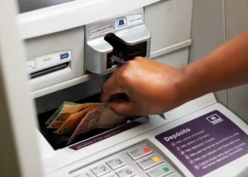 Nova regra pega clientes da Caixa, Bradesco e Banco do Brasil de surpresa: contas serão encerradas imediatamente