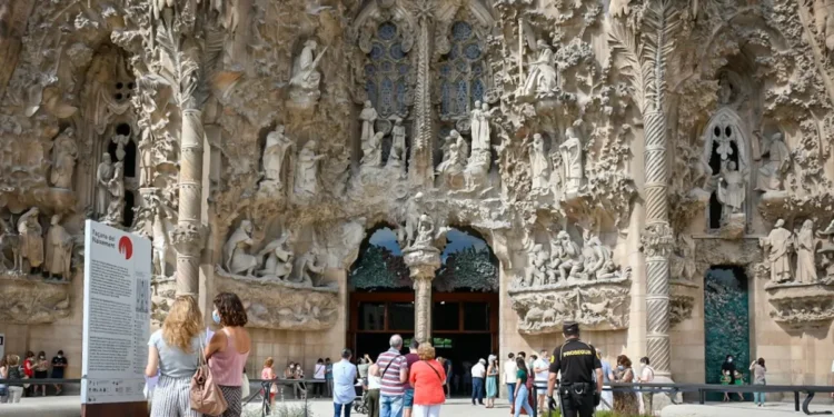 Novo recorde: esta igreja foi consagrada como a mais alta do mundo, com 172 metros