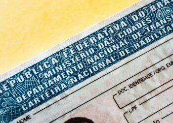 Milhares de brasileiros afetados: doença popular pode levar ao fim da CNH