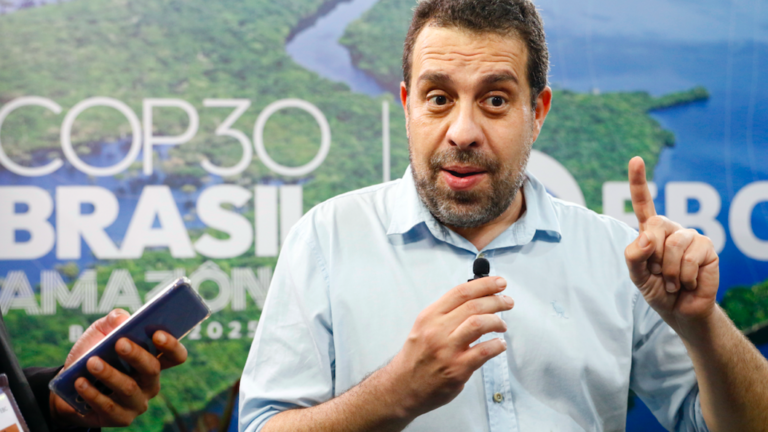 Boulos desafia Tarcísio: “Tenta a sorte”