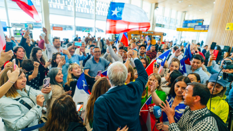 Candidato da direita dispara no Chile, indica AtlasIntel