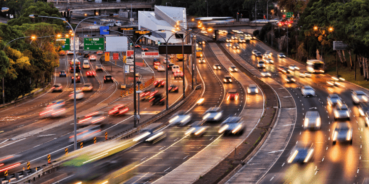 Após lei ser anulada, moradores de São Paulo terão de se adaptar ao "novo" modelo de trânsito
