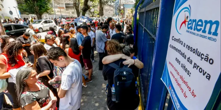 Fez o ENEM? Governo pode te pagar: mas só se você cumprir esses requisitos