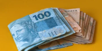Governo confirma: quem tem mais de 65 anos pode receber R$ 1.518 mesmo sem aposentadoria