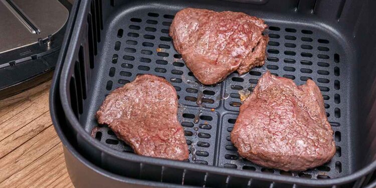 Nem alcatra, nem file mignon: a melhor carne para fazer na airfryer é outra, e fica digna de restaurante