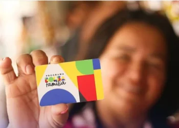 Governo federal passa a régua e corta Bolsa Família de mais de 150 mil famílias