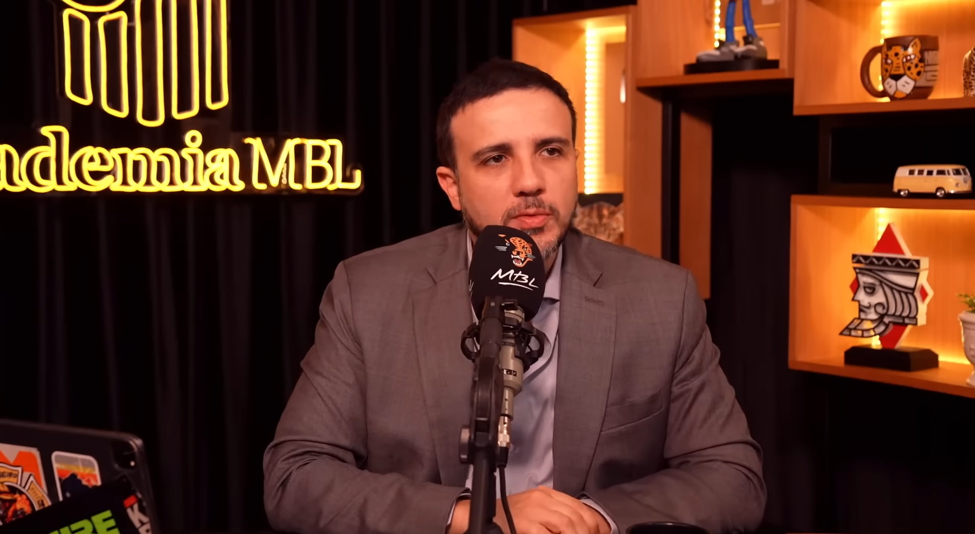 A primeira pesquisa sobre Renan Santos contra Lula