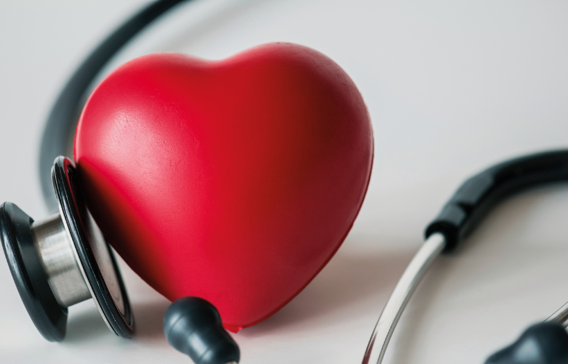 Ter COVID pode deixar seu coração vulnerável por anos: entenda os riscos