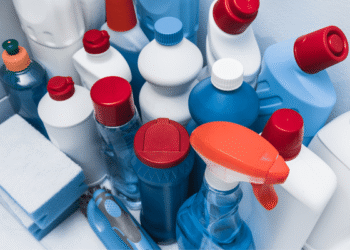 Anvisa manda tirar das prateleiras o produto de limpeza queridinho dos brasileiros