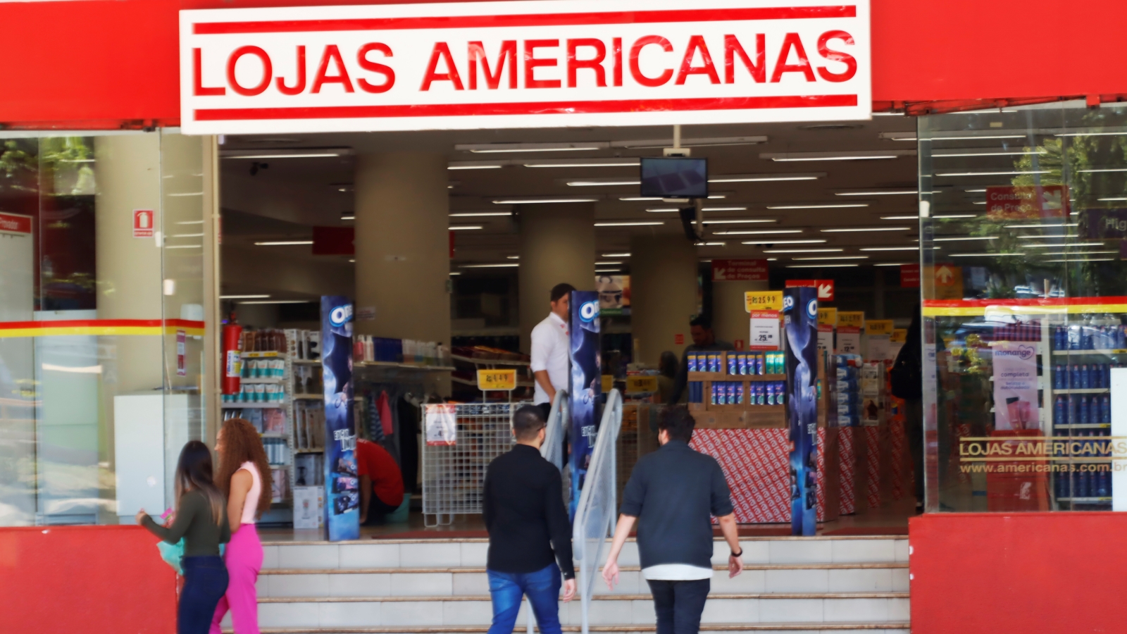 Americanas revela que não tinha viabilidade econômica e decide fechar lojas