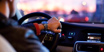 Enquanto falam do álcool, esse é o verdadeiro motivo que mais causa acidentes de carro no Brasil