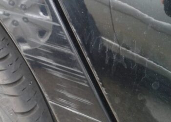 Os "segredos" que os motoristas mais experientes usam para esconder arranhões no carro