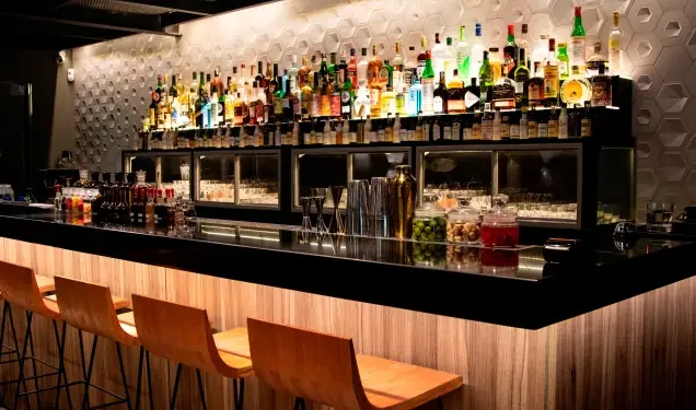 Bar em São Paulo, mistura cultura do Brasil com Japão e foi eleito o melhor de todo o país