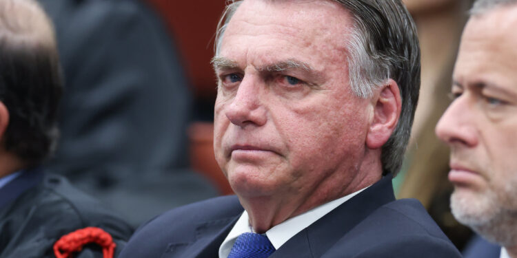 Por quanto tempo Jair Bolsonaro vai ficar preso?