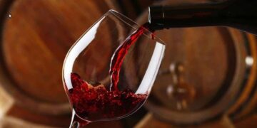 O vinho "diferentão" que virou febre nos restaurantes: descubra por que todo mundo quer provar