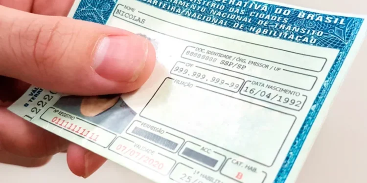deNova lei aprovada: quem mora nessas áreas vai conseguir a CNH de graça a partir de 2026