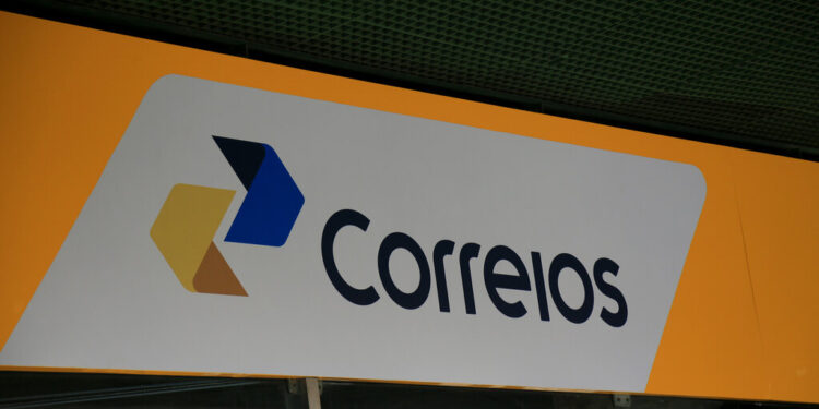Dia da Consciência Negra (20/11): os Correios vão abrir durante o feriado?