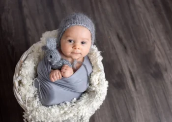 Nomes de meninos dos anos 70 que estão de volta à moda