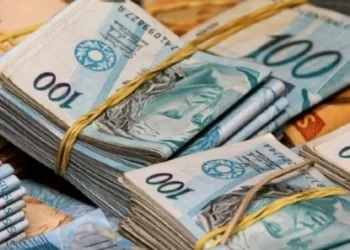 Novo benefício libera mais de R$ 8.000 por toda a vida, para famílias que cumprirem essas condições