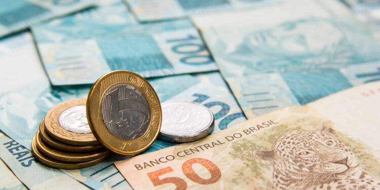 Brasileiros que se enquadram nestas regras podem receber até R$ 1.600 do Governo ainda em 2025