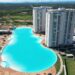 Maior piscina do Brasil fica em cidade famosa pelo calor — tem 275 metros de comprimento e mais de 3 metros de profundidade