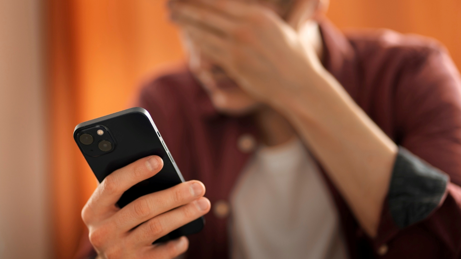 Golpe “velho” não usa mensagem suspeita e nem link desconhecido, mas segue ativo e faz milhares de vítimas em todo o Brasil