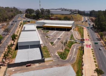 Novo shopping de R$ 35 milhões conta com 25 lojas e já foi inaugurado em cidade famosa do Brasil