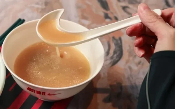 Nike "largou" artigos esportivos e abriu restaurante de sopas em um dos pontos mais movimentados desse país