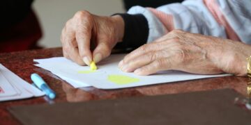 Cientistas revelam: substância que é odiada por muitos no Brasil, pode frear o avanço do Alzheimer em idosos