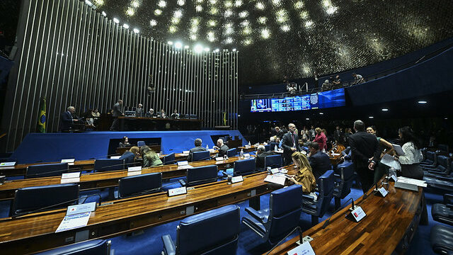 Projeto para regulamentar lobby segue sem previsão de votação