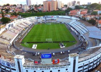 Time paulista abriu os cofres e vai gastar mais de R$ 400 milhões para entregar "presentão" a torcida