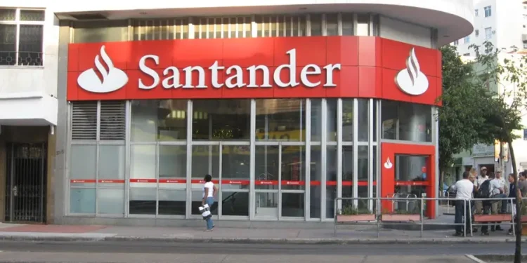 Banco Santander confirma que está encerrando serviço e clientes devem mudar para nova plataforma