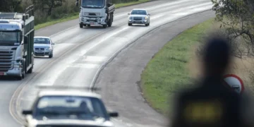 Se for aprovada, essa nova lei do trânsito pode causar multa de R$ 3 mil e suspensão da CNH