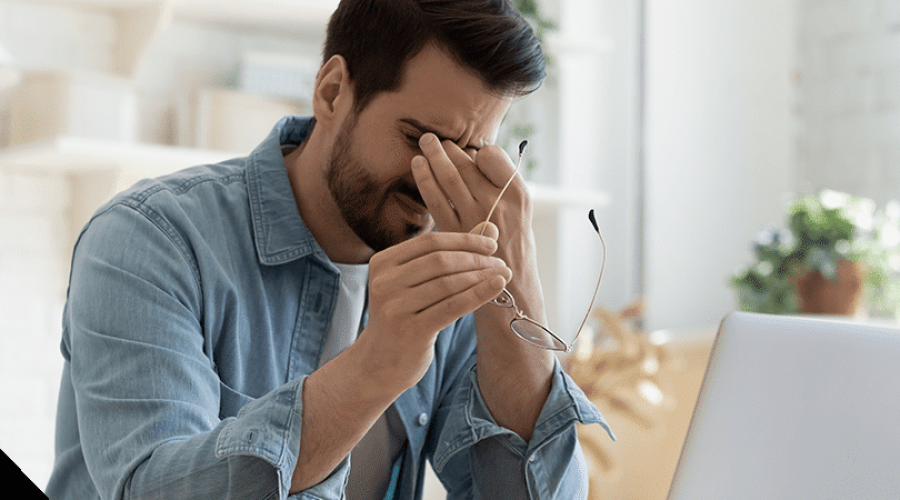 Tenho mais de 40 anos e tenho dificuldade para enxergar: é normal ou devo consultar um médico?