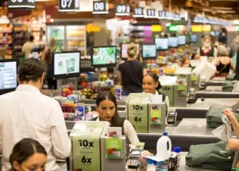 Decretaram jornada de trabalho de 42 horas por semana: valerá a partir de 2026, neste país