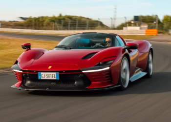 Carro avaliado em R$ 18 milhões pertence a um brasileiro e ele terá que pagar mais de R$ 700 mil no IPVA