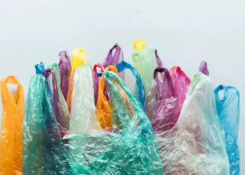 O que significa guardar embalagens e sacolas vazias, de acordo com a psicologia