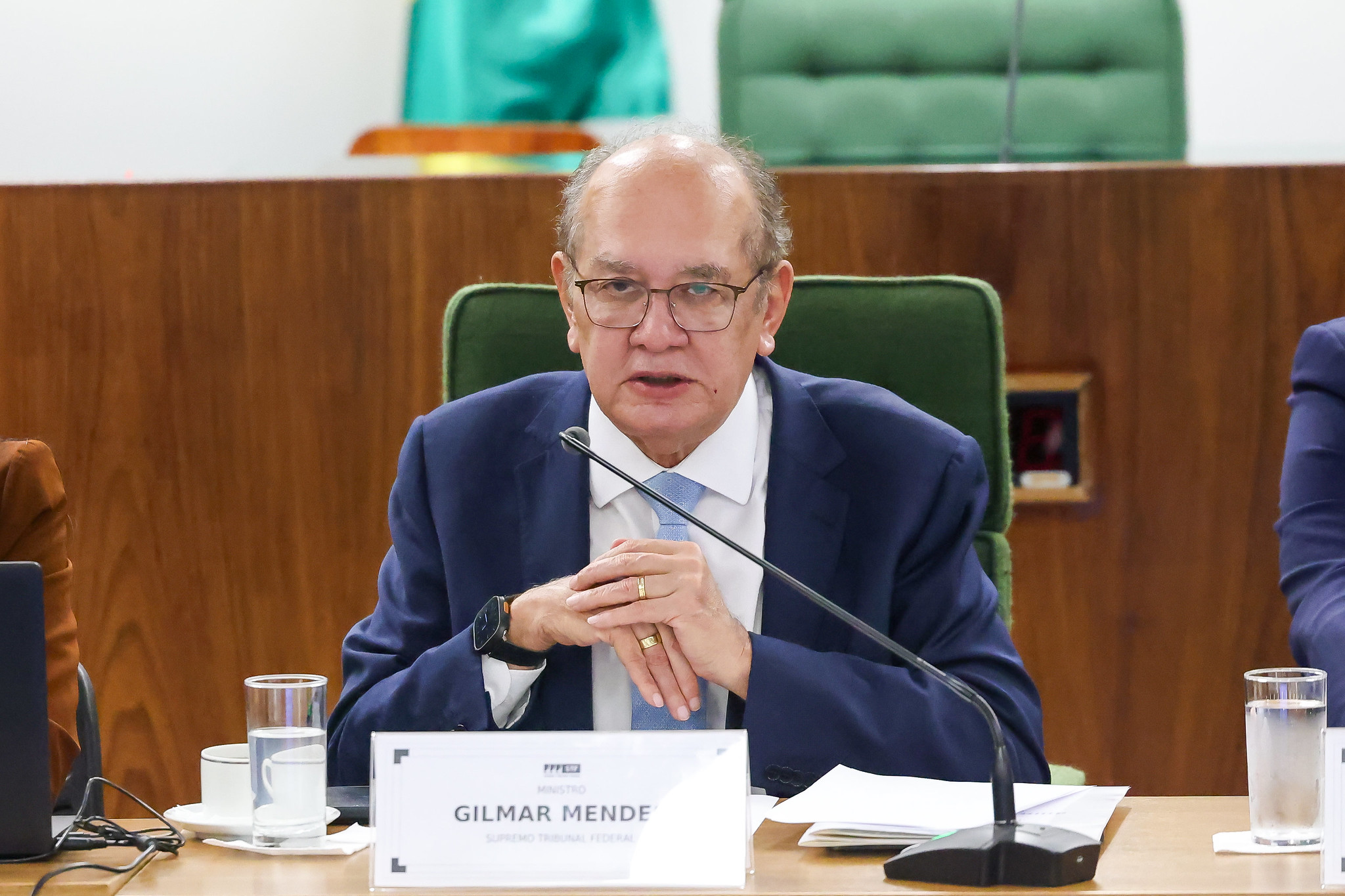 Gilmar blinda STF e abre crise inédita na história institucional brasileira