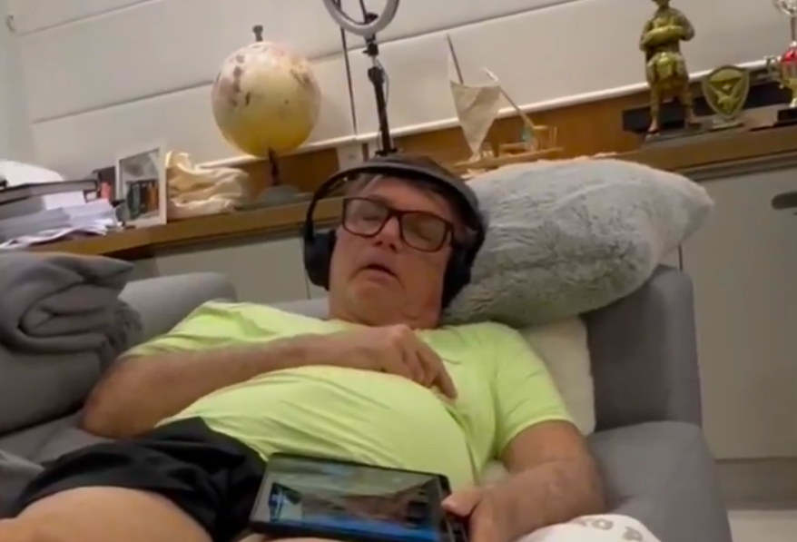 Exames apontam duas hérnias em Bolsonaro, diz advogado