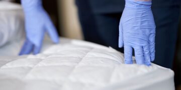 Técnica para limpar o colchão sem usar água e nem fazer sujeira