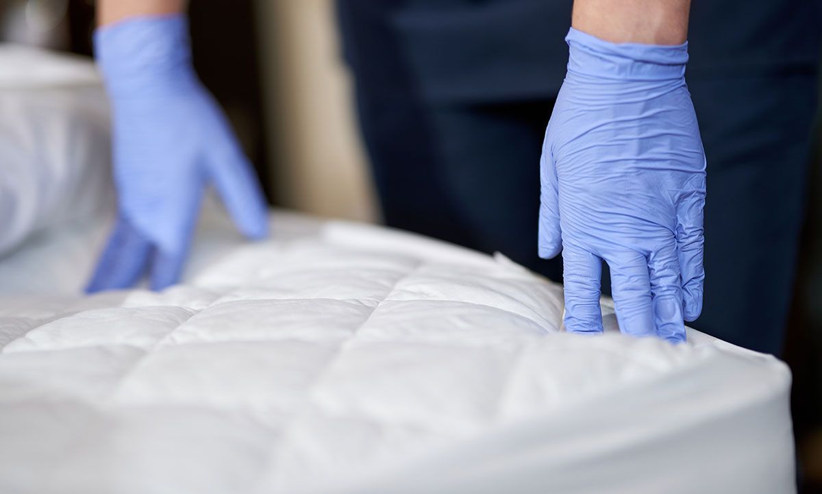 Técnica para limpar o colchão sem usar água e nem fazer sujeira