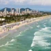 Nova taxa ultrapassa os R$ 100 e será cobrada de brasileiros que quiserem ir à praia em São Paulo