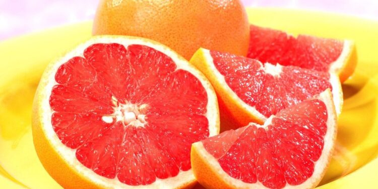 Fruta esquecida pelos brasileiros queima gordura e ajuda a limpar o fígado