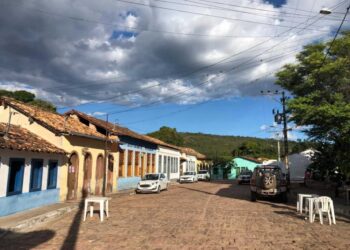 Cidadezinha no interior da Bahia com pouco mais de 300 moradores tem cenário de filme e parece um lugar "mágico"