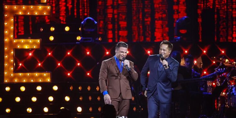 Cantor brasileiro tem só 47 anos, mas já acumula fortuna de R$ 270 milhões e ostenta jatinhos e fazendas de luxo