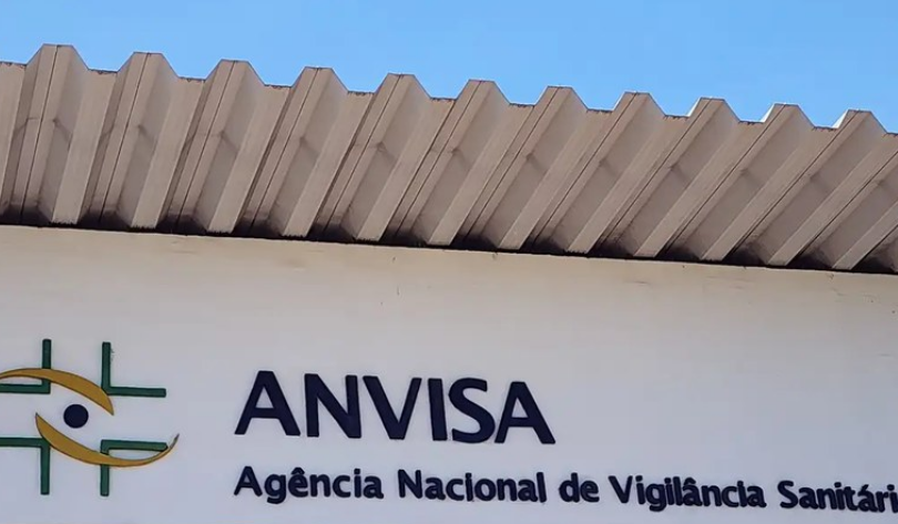 Anvisa alerta para itens do banheiro que muitos brasileiros têm sem saber do risco