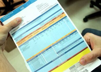 Quatro anos de espera acabam agora: decisão inédita vai reduzir a conta de luz já em dezembro