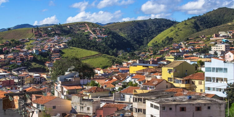 Cidade "esquecida" de São Paulo virou refúgio para quem busca descansar com montanhas e ar puro