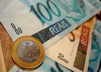 Brasileiros que cumprirem estas regras vão receber R$ 600 do governo a partir de 10/12